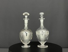Paire de carafes en cristal
