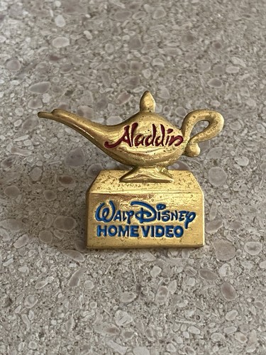 Pin aladdin walt disney - pin’s,
