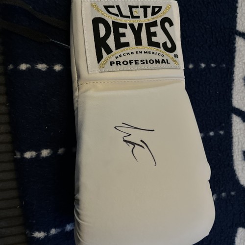 Sebastian fundora signed - sebastian,