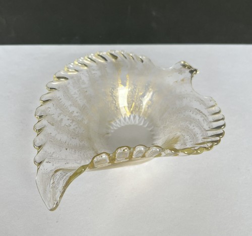 Empty pocket ashtray - , leaf