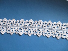 Dentelle guipure Schiffli Z1