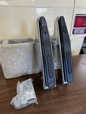 NOS Bumper Guards 91 Chevrolet Astro GMC Safari Van 653-Q15 Deadstock Bumperette