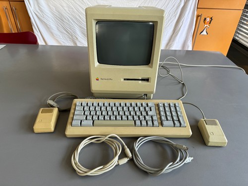 Macintosh plus 1990 très bon - très,
