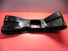 Traverse pour boite de vitesse