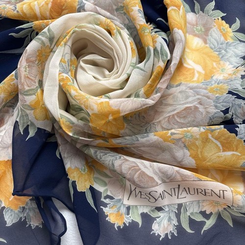 Foulard soie yves - yves, saint