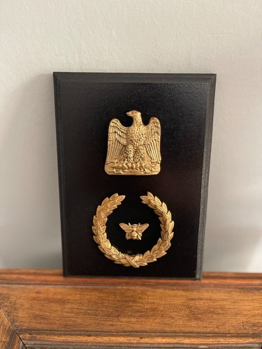 Cadre avec aigle abeille et - cadre,