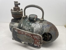 Ancien Compresseur Gonfleur vintage de GARAGE LUCHARD