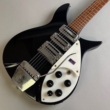 Rickenbacker 325 V63 avec