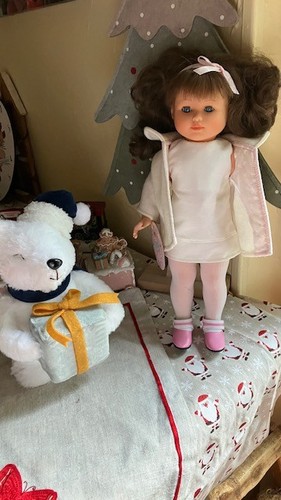Poupee neuve marie francoise - neuve,