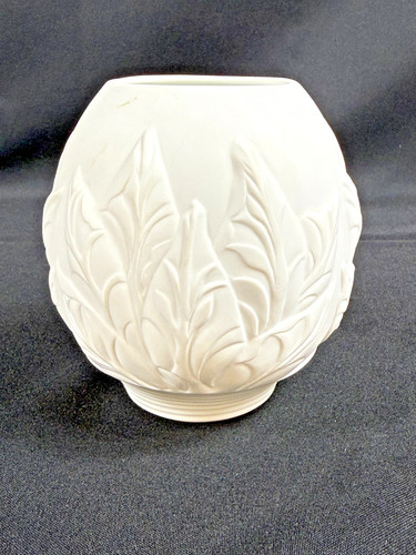 Très joli vase porcelaine - vase,