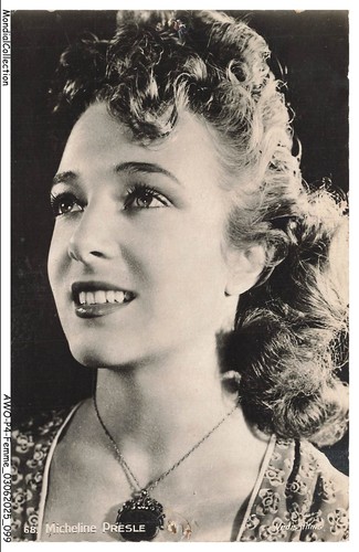 Awop4 0277 woman - -, portrait