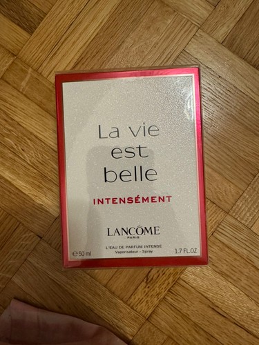 Vie est belle - vie,