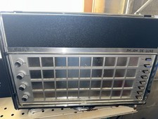 PHILIPS NORELCO  FM-AM De Luxe Portable Multi Band Radio Works