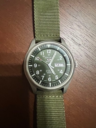 Montre terrain pour homme - de,