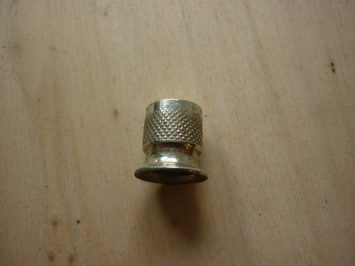 Ancien petit bouchon - , flacon