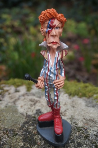 841 8900 figurine chanteur - figurine,