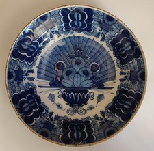 Delft, grand plat creux