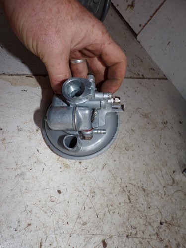Carburateur neuf d13 gurtner - carburateur,