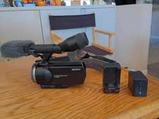 Sony NEX-VG10 Body HandyCam 14.2MP Camcorder E mount Charger 2 Batteries, Tested