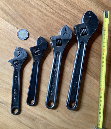 Outils anciens quatre - anciens,quatre, belles