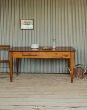 Romy, la table à manger de