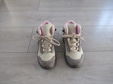 Chaussure de randonnée grise