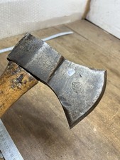 hache droitier outil ancien