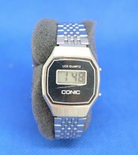 Vintage Watch Watch Watch LCD Quartz CONIC Steel Made Hong Kong Metal Strap 