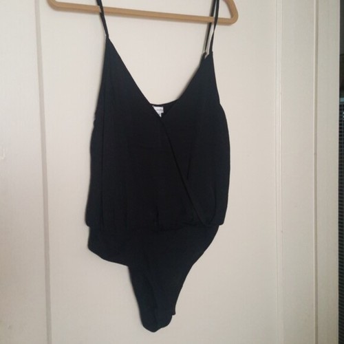 Nwt francesca neck - v, suit