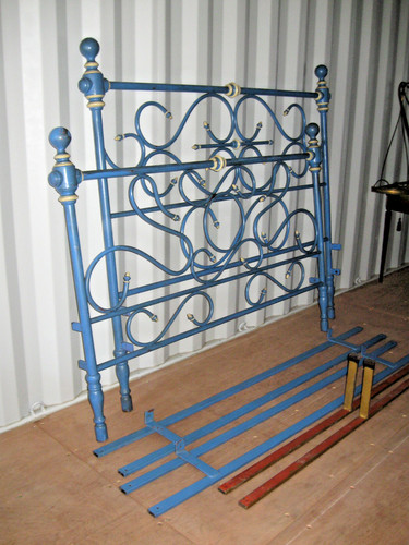 Ancien grand lit fer peint - grand,