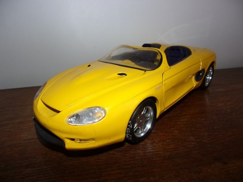 18eme maisto ford - 1/18eme,