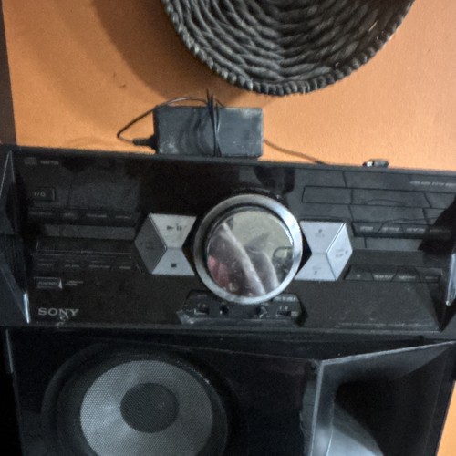 Sony compact shelf stereo - compact,