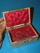 Ancienne boîte à bijou