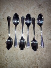 6 petites cuillères