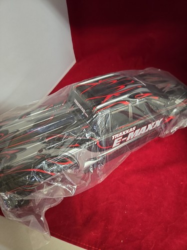 New traxxas emaxx - emaxx, black