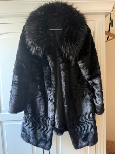 Très beau manteau fausse - manteau,