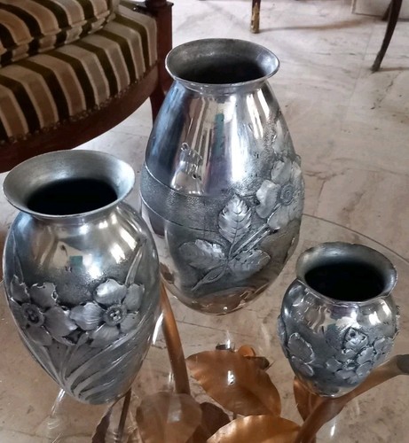 Suite vase étain à - suite, de
