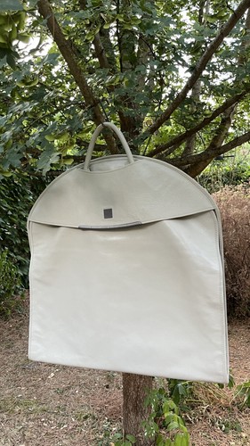 Rare porte costume - rare,