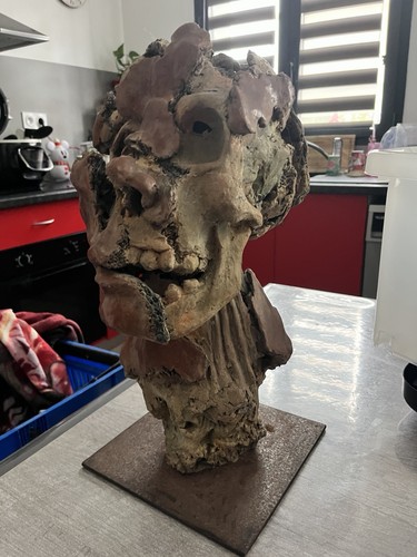 Sculpture terre cuite - en,