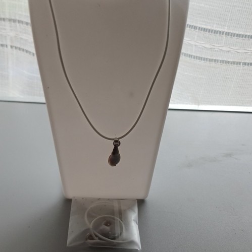 Collier blanc avec pendentif - blanc,