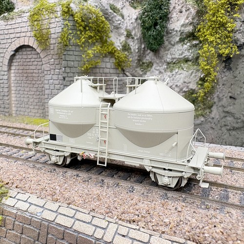Wagon silo poussière - à,