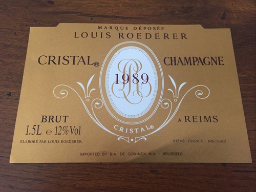 Une étiquette champagne - une,