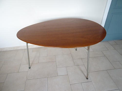 Ancienne table arne jacobsen - ancienne,
