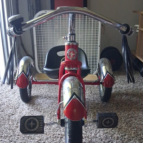 Schwinn red roadster inch - red,