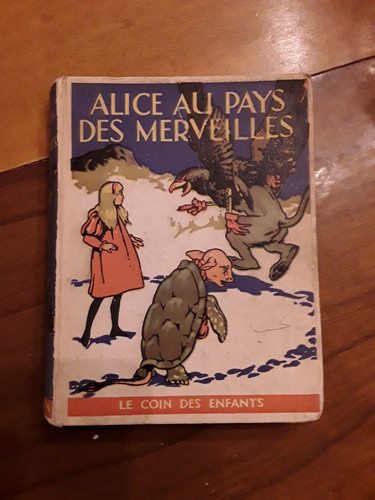 Alice pays des merveilles - pays,