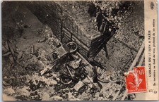 75 PARIS - after the storm, taximeter at the bottom of the hole