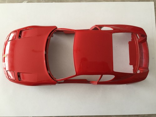Carcasse carrosserie rouge