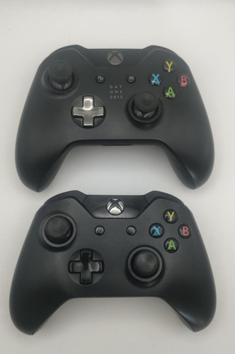 Lot manettes xbox - lot,