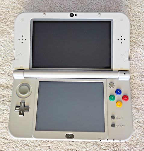 New nintendo 3ds - new, xl