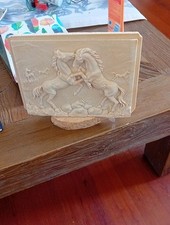 Plaque Platre Ou Marbre Chevaux Ancien